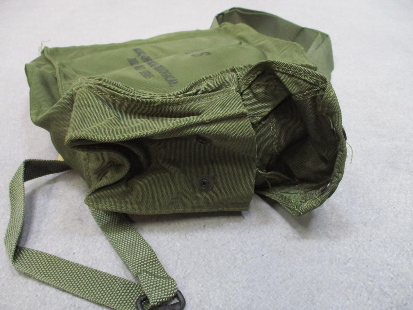 US Military M17 Field Carrier Mask Chemical-Biological Tactical Bag OD Green