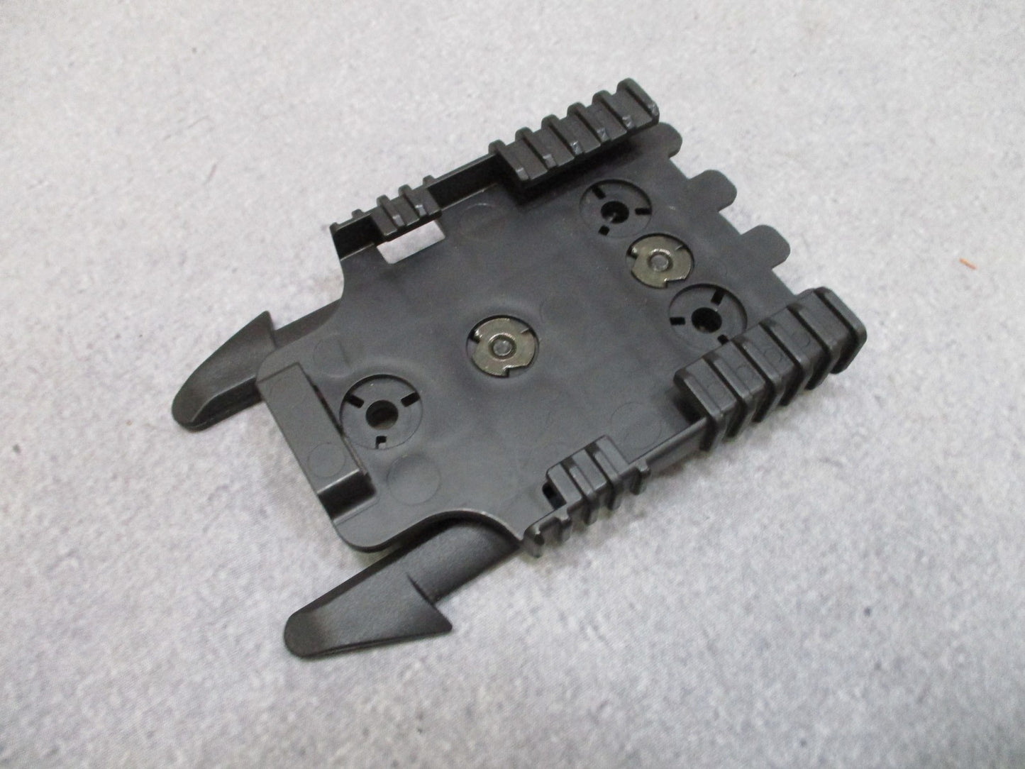 Safariland QLS 19/22 Fork Holster Mount Tactical Female Adapter Plate Black