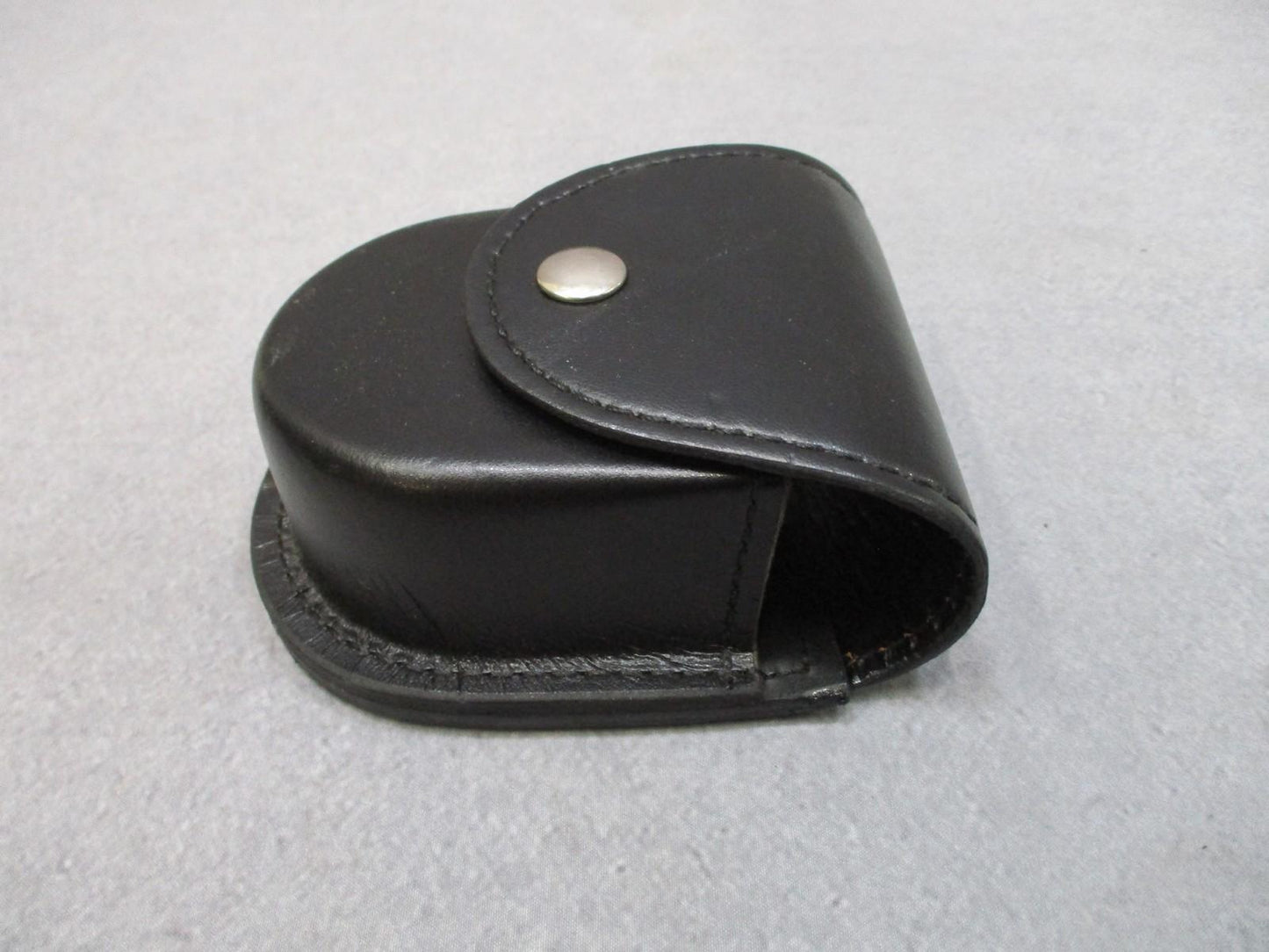 Gould & Goodrich B596 DBL Handcuff Pouch Leather Black Snap Closure Police Gear