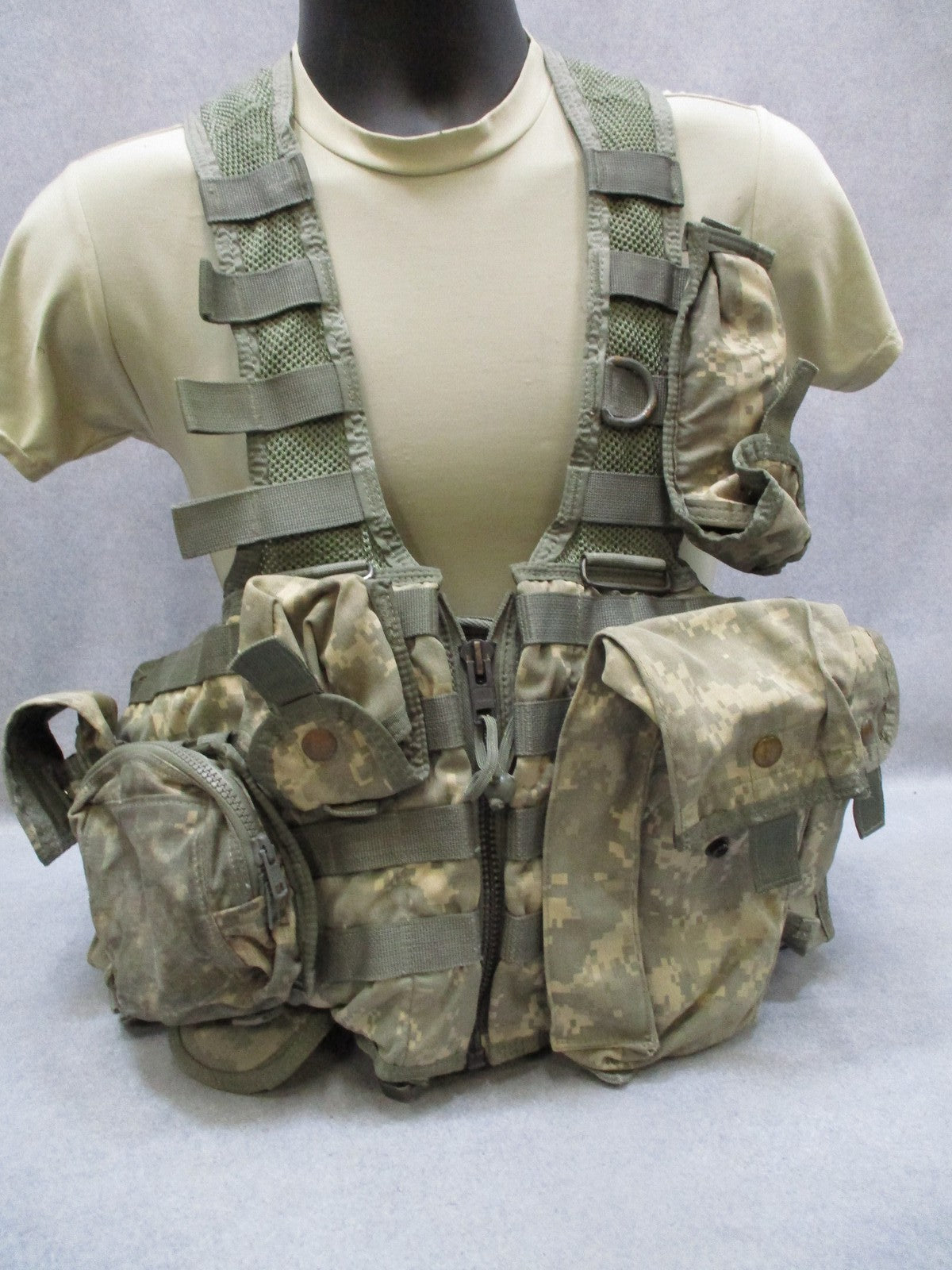 USGI Air Warrior Tactical Load Bearing Vest ACU MOLLE W/ Complete Pouch Set