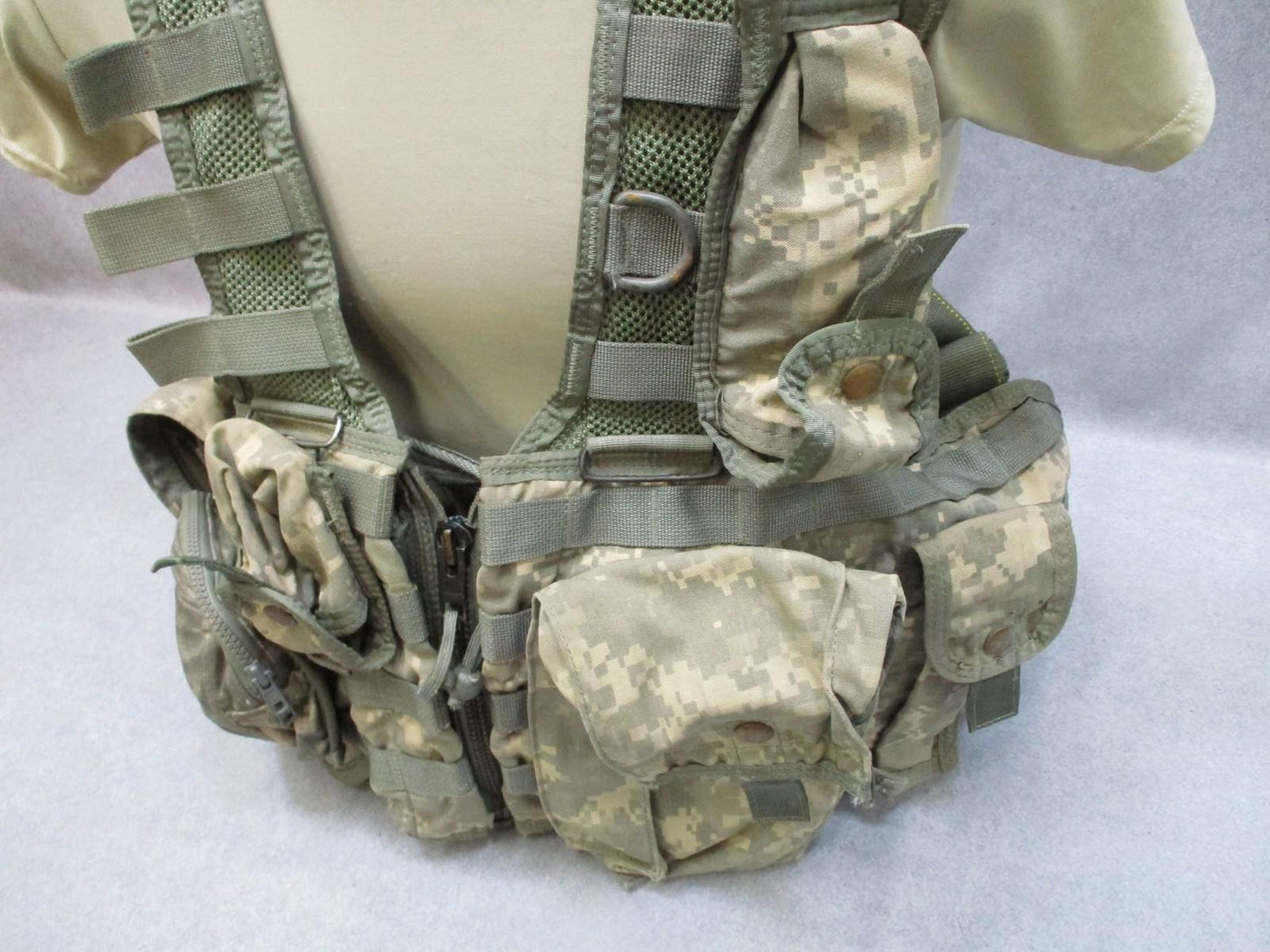 USGI Air Warrior Tactical Load Bearing Vest ACU MOLLE W/ Complete Pouch Set