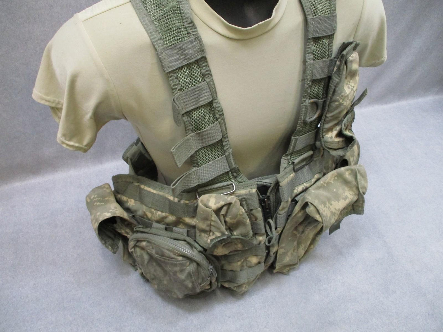 USGI Air Warrior Tactical Load Bearing Vest ACU MOLLE W/ Complete Pouch Set