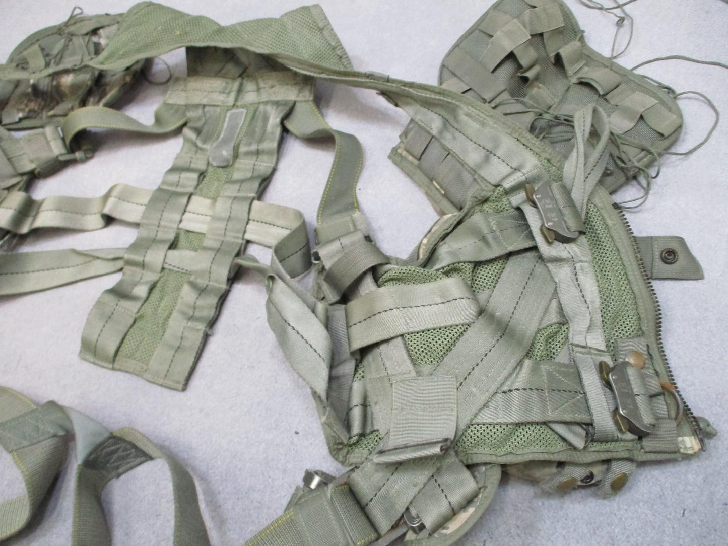 USGI Air Warrior Tactical Load Bearing Vest ACU MOLLE W/ Complete Pouch Set