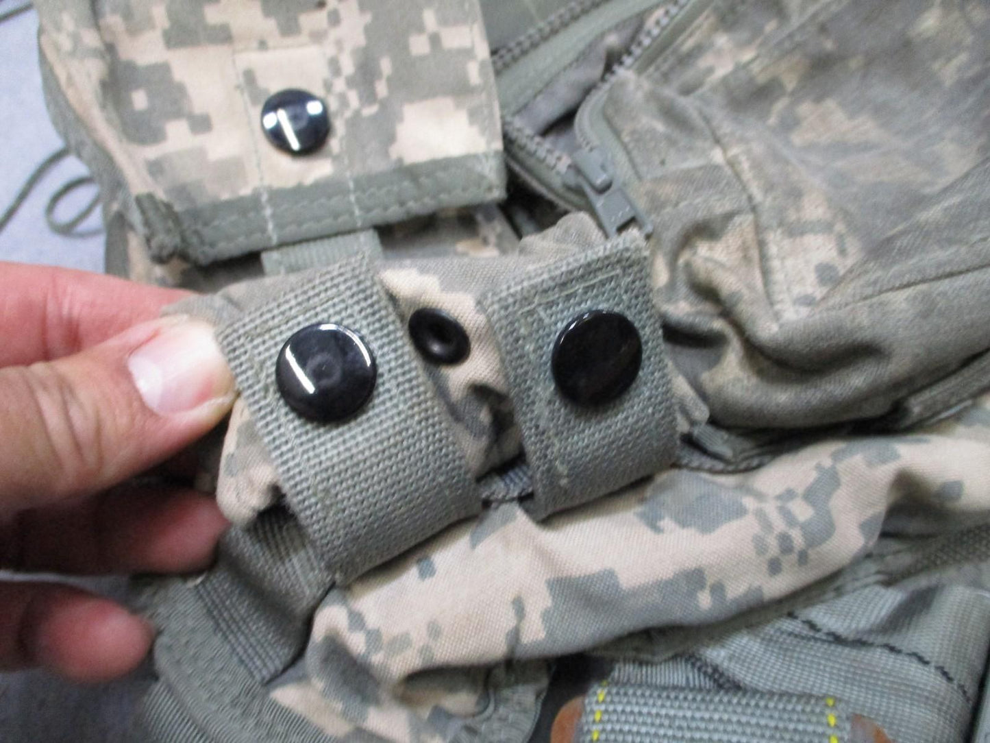 USGI Air Warrior Tactical Load Bearing Vest ACU MOLLE W/ Complete Pouch Set