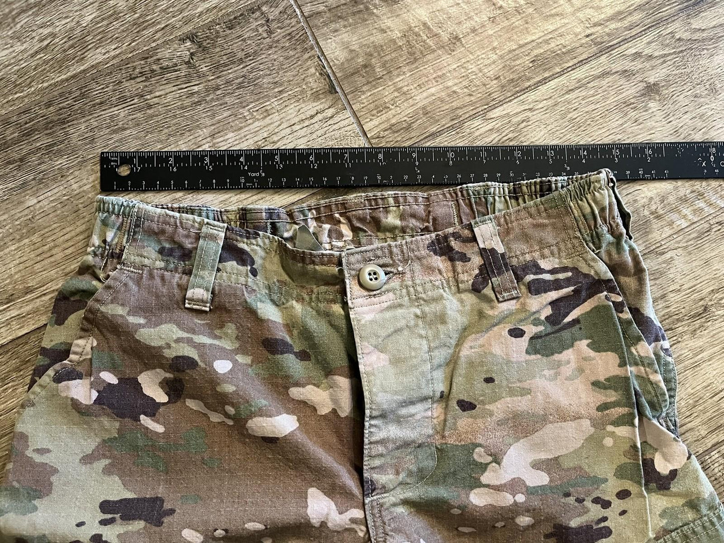 US Army Combat Uniform Flame Resistant Pants Womens 28 Regular OCP Scorpio Cargo
