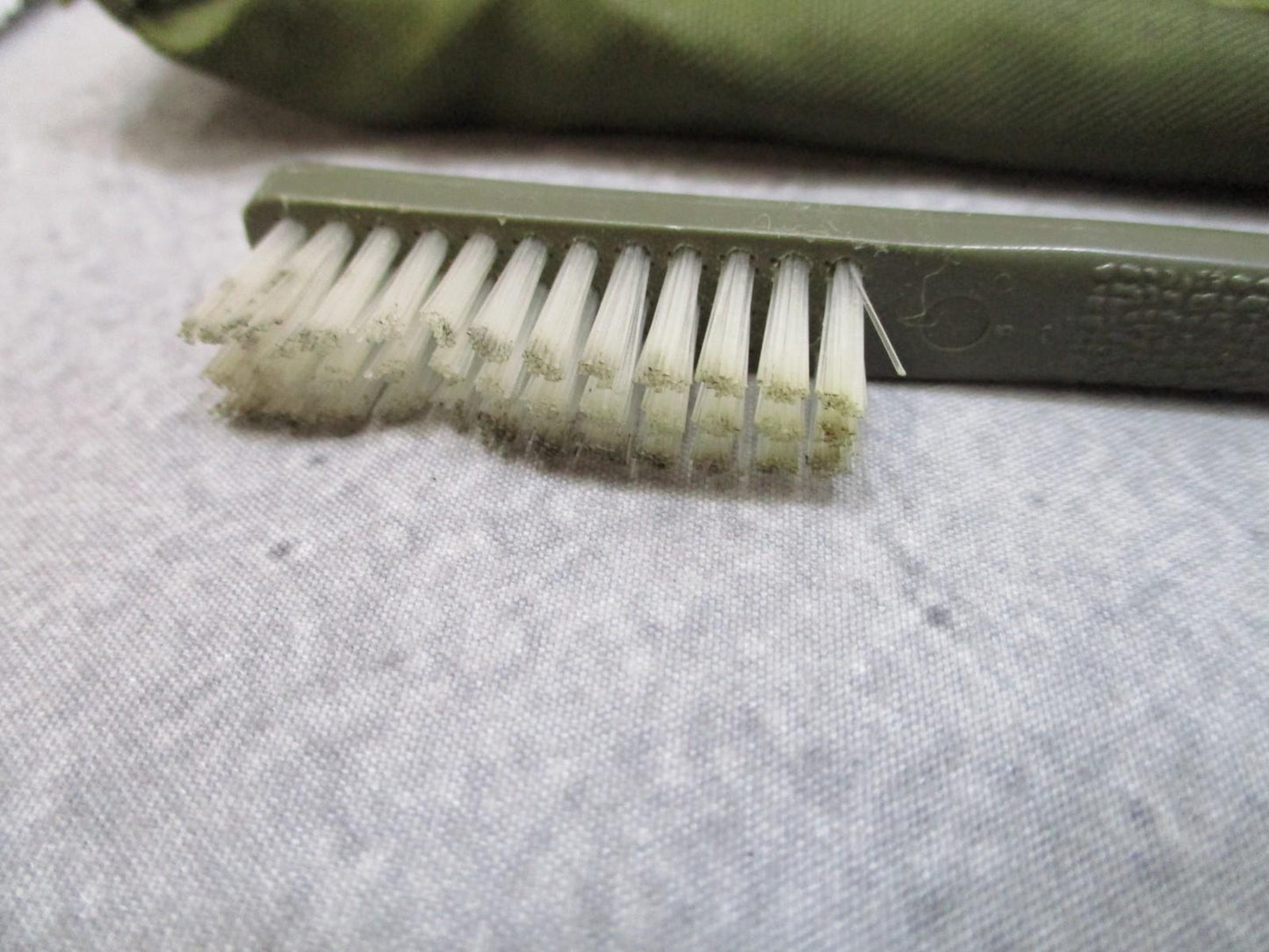 USGI 5.56/.223 Rifle Cleaning Kit Bundle w/ Tactical Cleaning Mat & CLP Oil