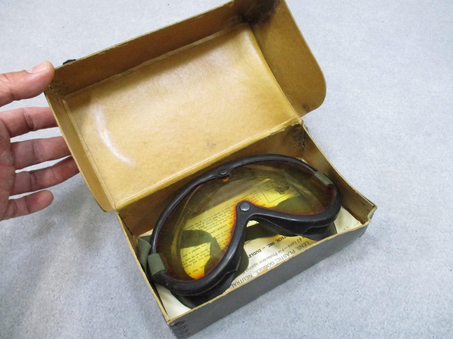 Vintage OmniTech Goggles Sun Wind Dust w/ Case & 2 Lenses - Military USGI