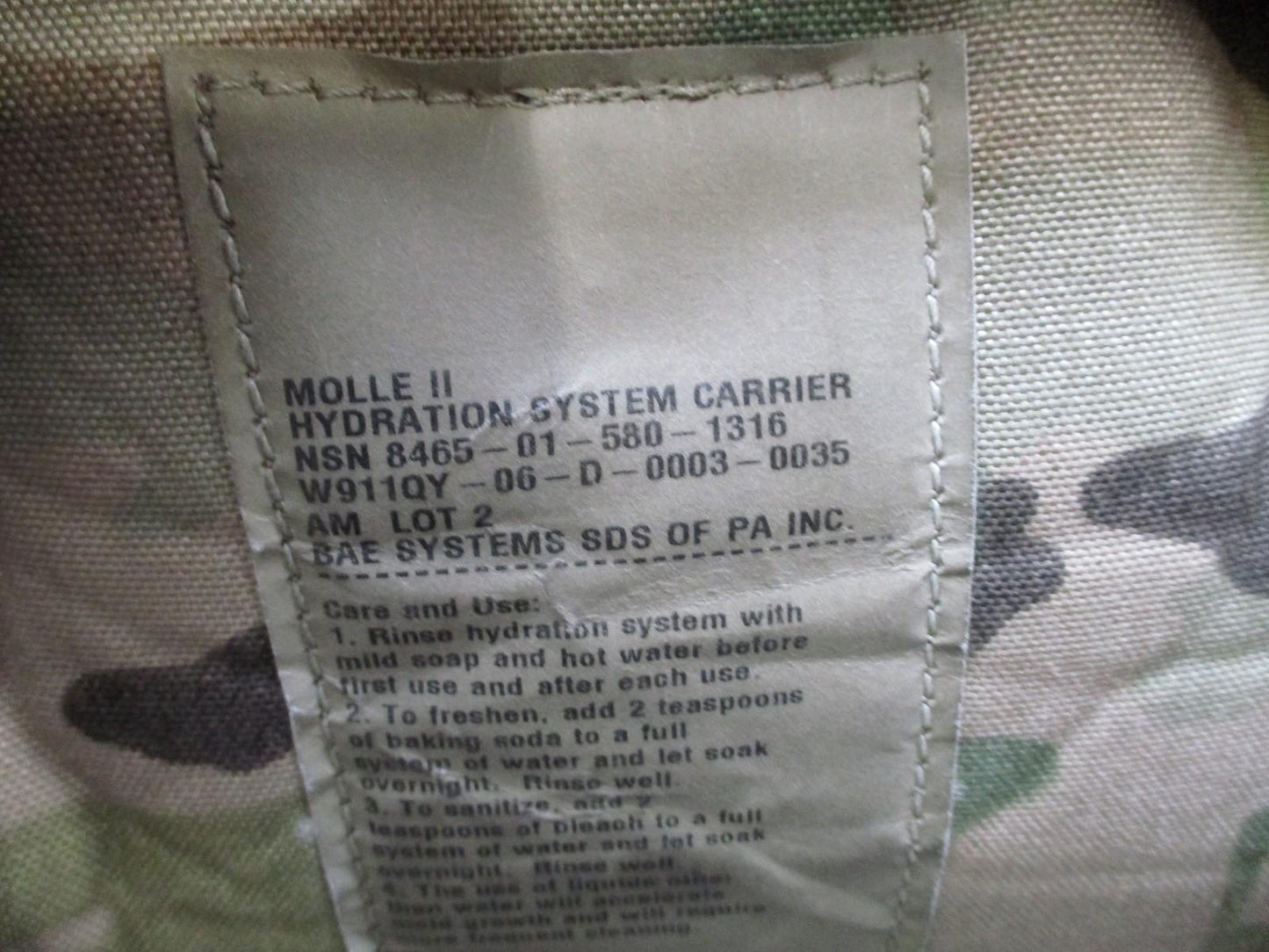 US Army Hydration MOLLE II Carrier w/ Bladder Tube MultiCam Water Pack