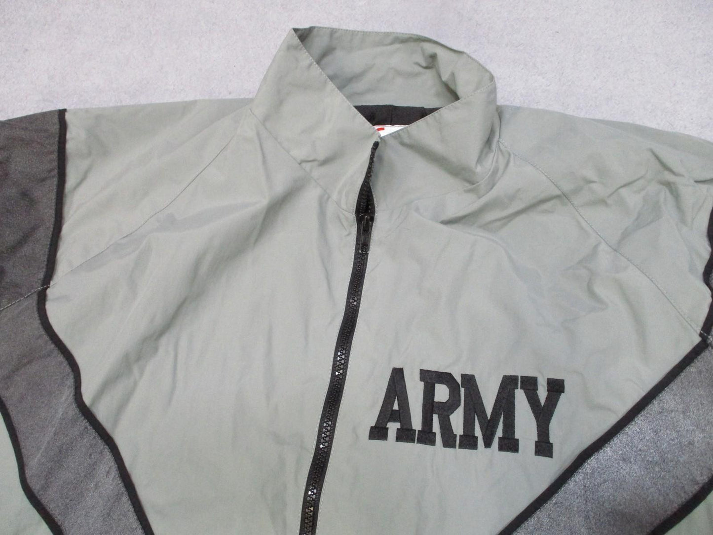 SKILCRAFT Army IPFU Jacket Windbreaker Lightweight Reflective Stripes Large/Reg