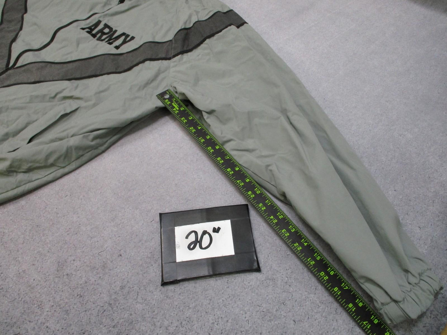 SKILCRAFT Army IPFU Jacket Windbreaker Lightweight Reflective Stripes Large/Reg