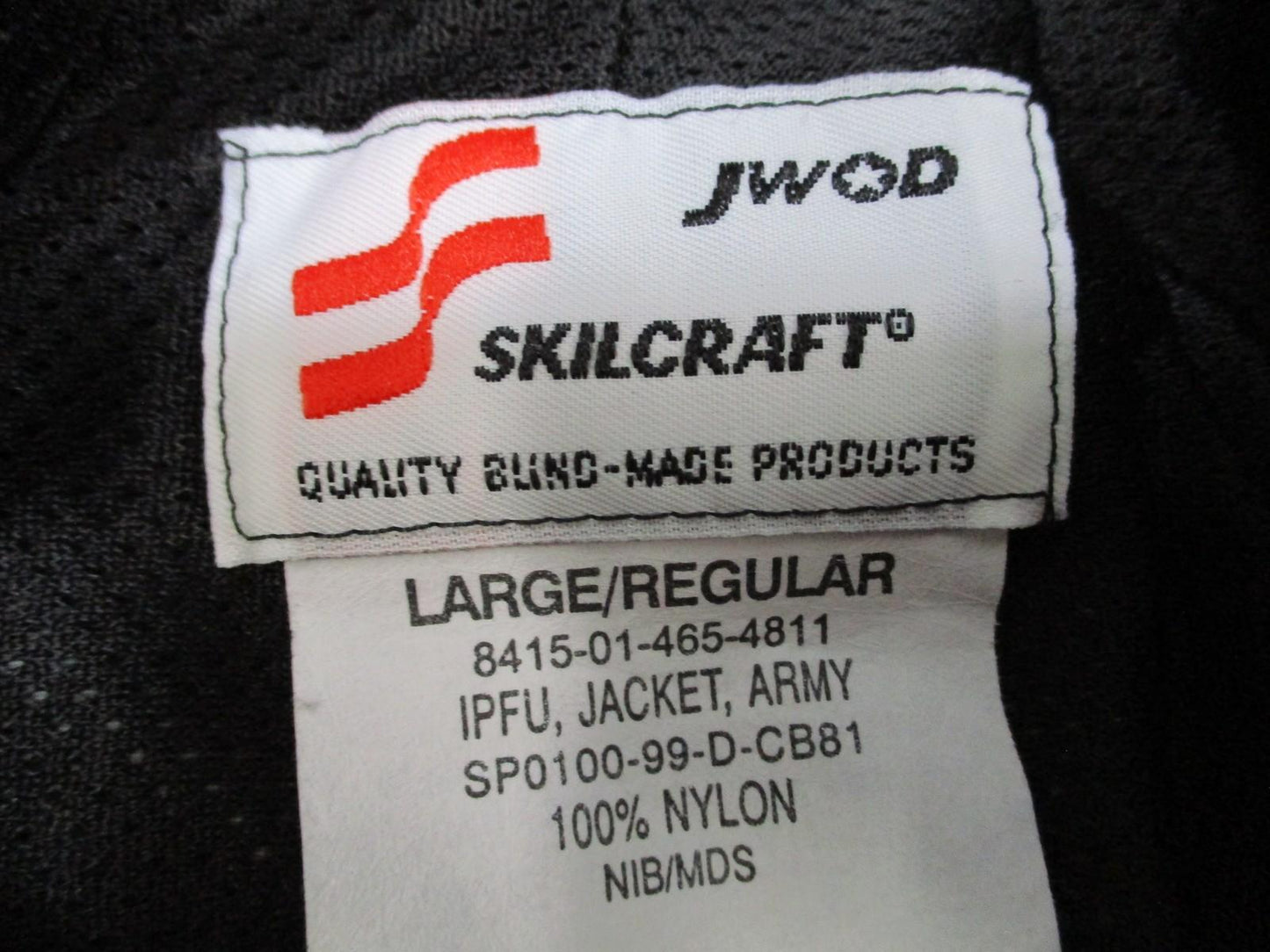 SKILCRAFT Army IPFU Jacket Windbreaker Lightweight Reflective Stripes Large/Reg