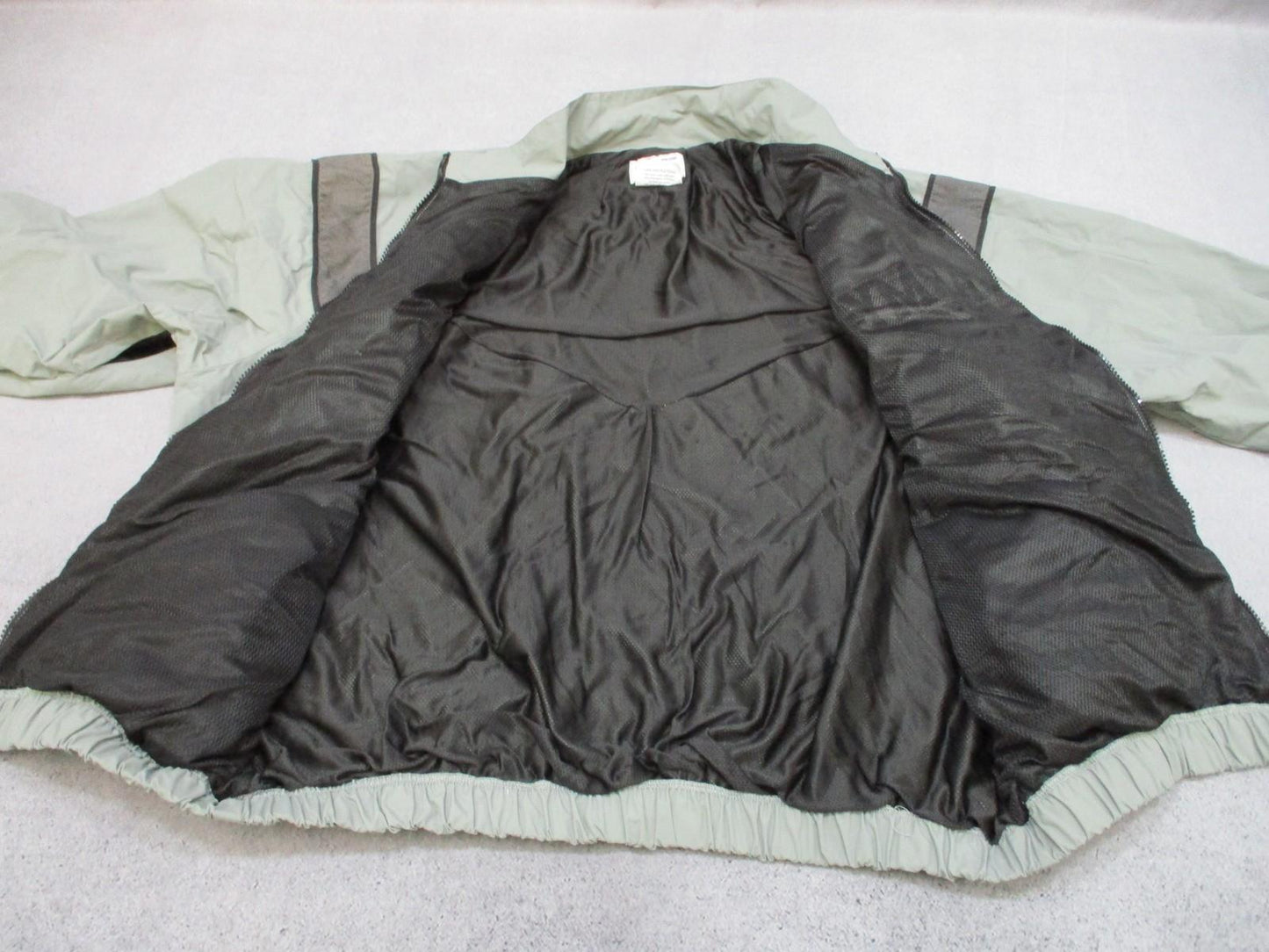 SKILCRAFT Army IPFU Jacket Windbreaker Lightweight Reflective Stripes Large/Reg
