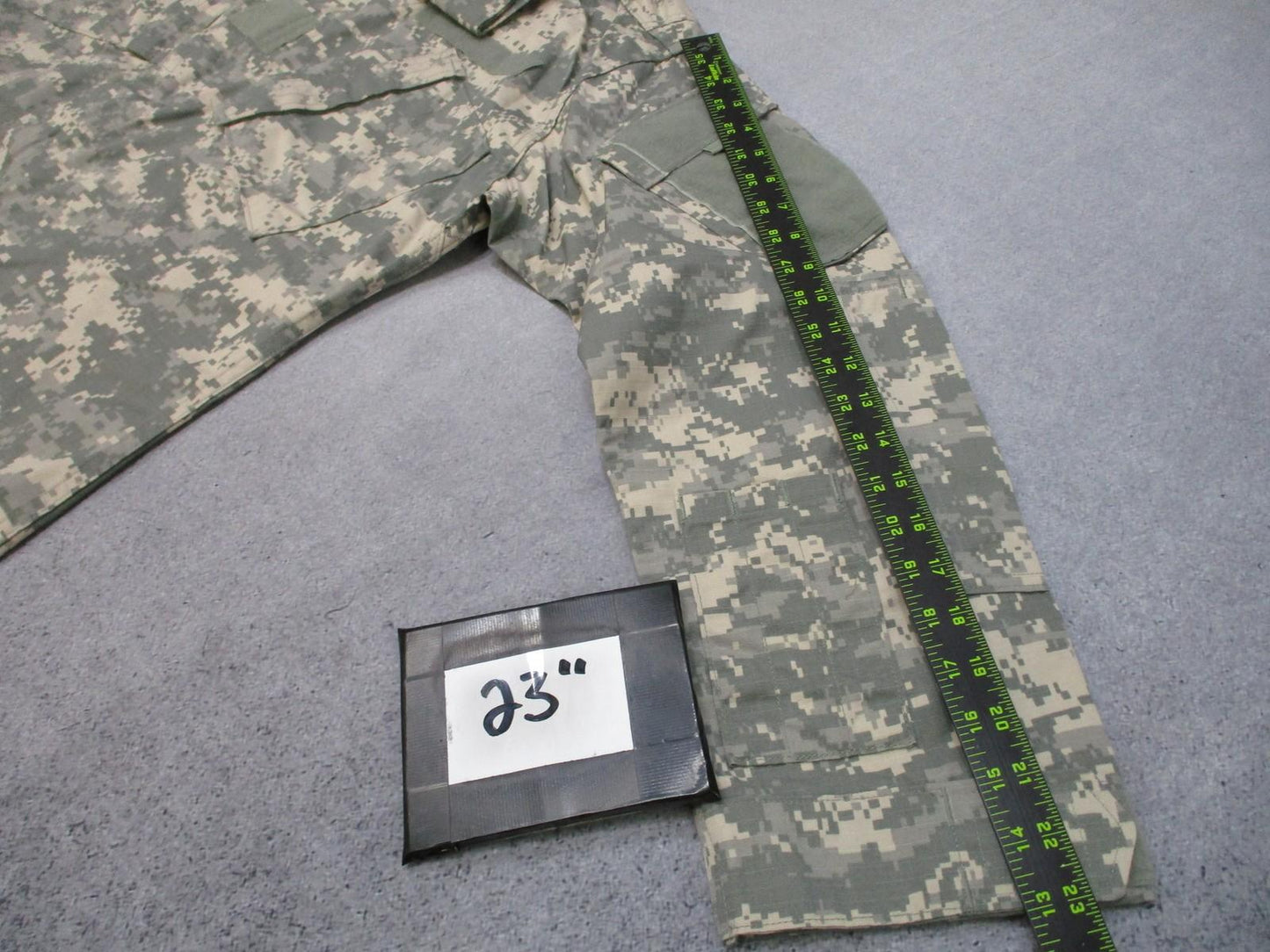 US Army ACU Jacket Medium-Short Digital Camo Combat Uniform Coat