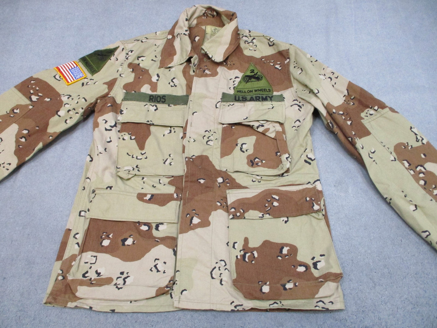US Army Desert Combat Coat Jacket Choc Chip Hell on Wheels Patch Small-X Short