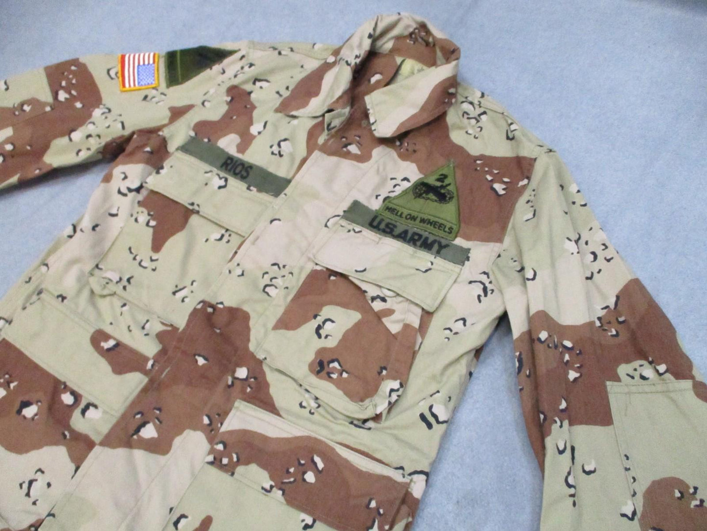 US Army Desert Combat Coat Jacket Choc Chip Hell on Wheels Patch Small-X Short