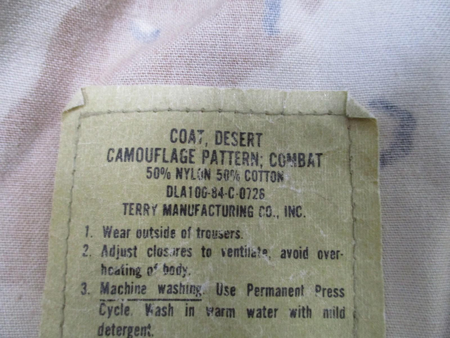 US Army Desert Combat Coat Jacket Choc Chip Hell on Wheels Patch Small-X Short