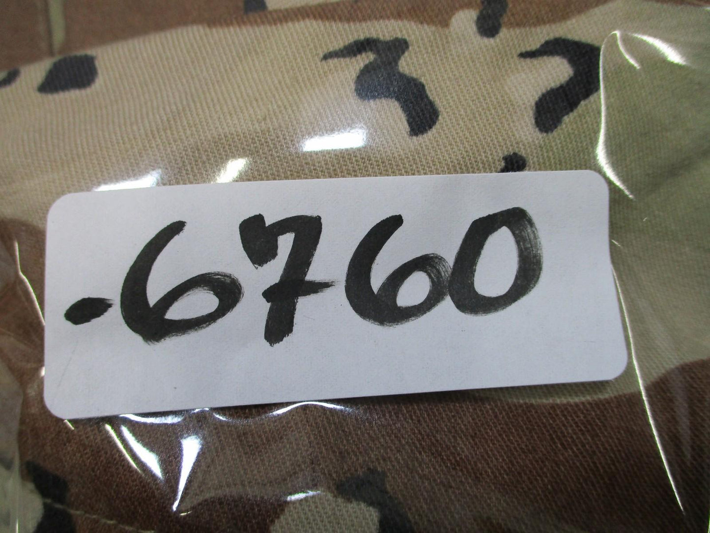 US Army Desert Combat Coat Jacket Choc Chip Hell on Wheels Patch Small-X Short