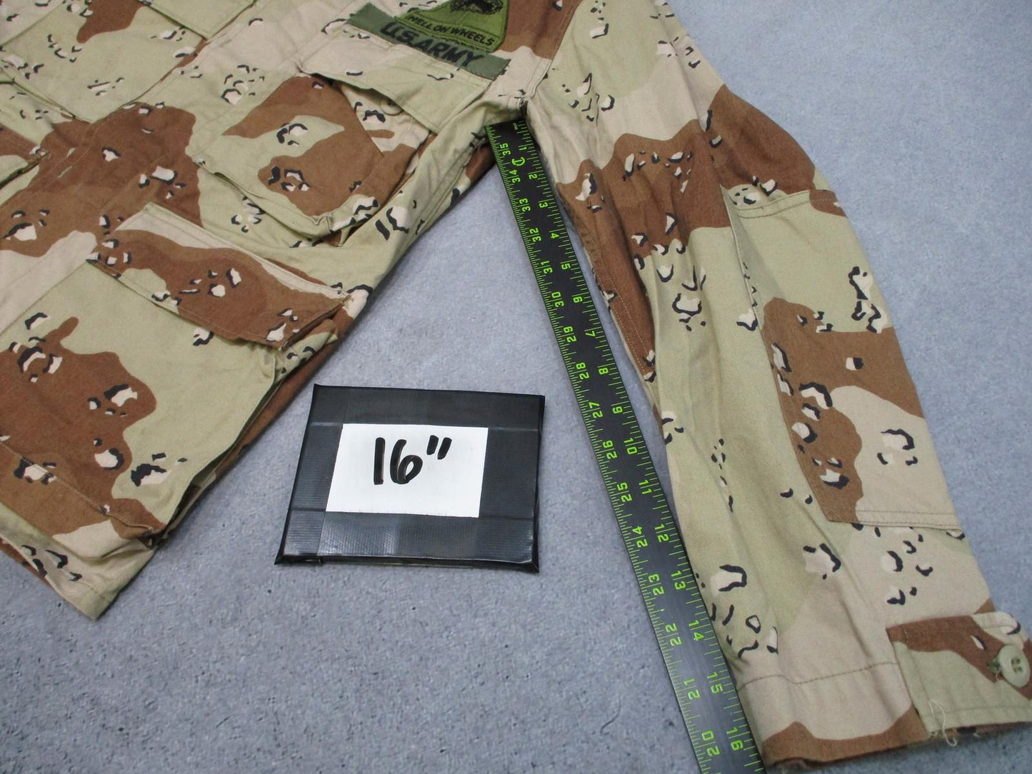 US Army Desert Combat Coat Jacket Choc Chip Hell on Wheels Patch Small-X Short