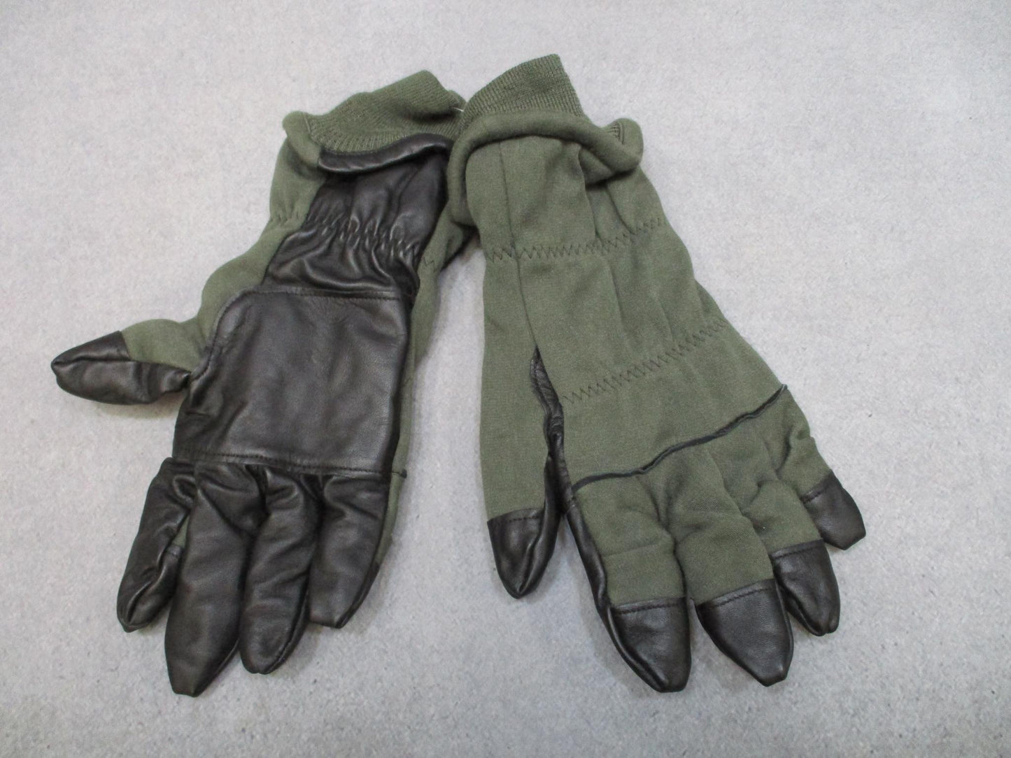 US Military Intermediate Cold Flyer's Glove HAU-15/P Size 11 Leather Palm