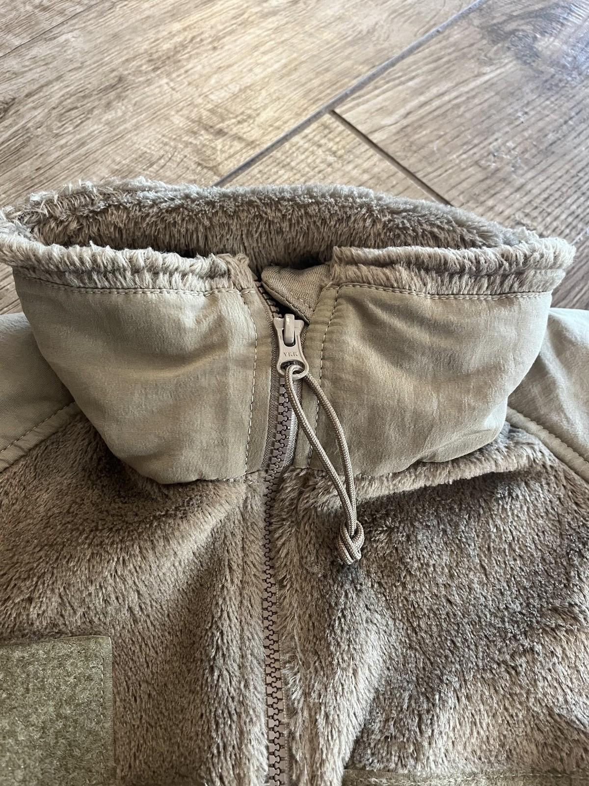 Polartec Gen III Level 3 Fleece Jacket Small-Regular Tan Military Cold Weather