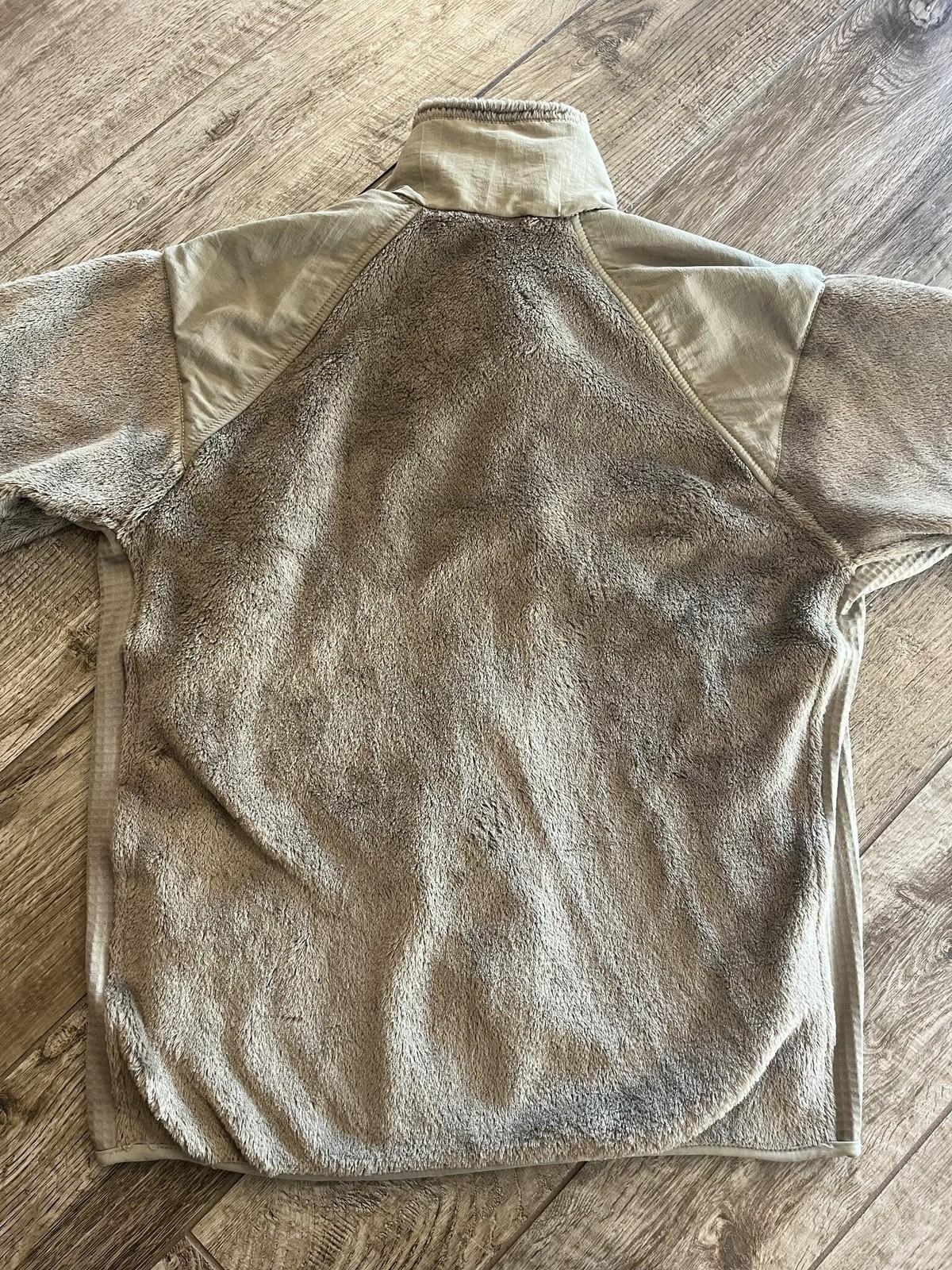 Polartec Gen III Level 3 Fleece Jacket Small-Regular Tan Military Cold Weather