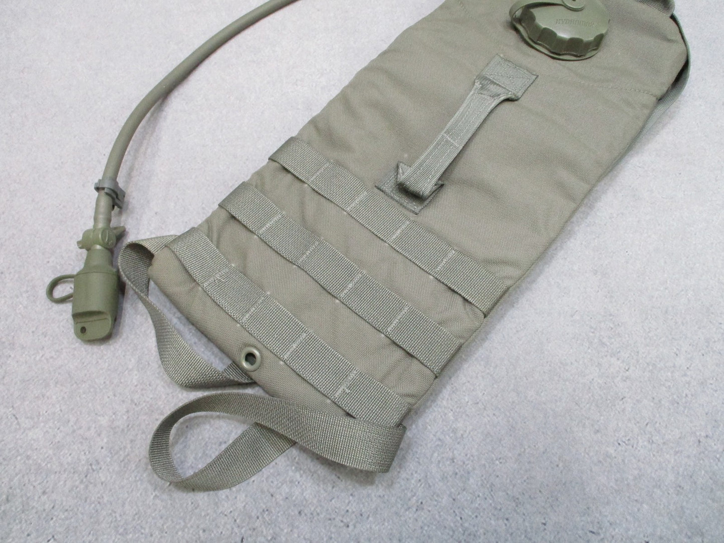 RARE USGI MOLLE II Foliage Green Hydration System Aircrew Survival Carrier