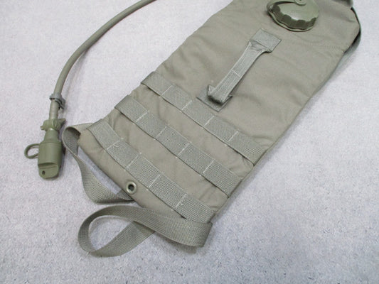 RARE USGI MOLLE II Foliage Green Hydration System Aircrew Survival Carrier