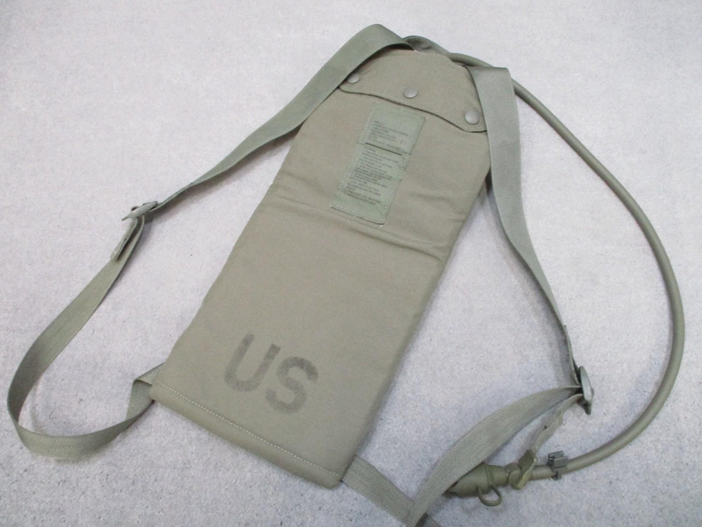 RARE USGI MOLLE II Foliage Green Hydration System Aircrew Survival Carrier