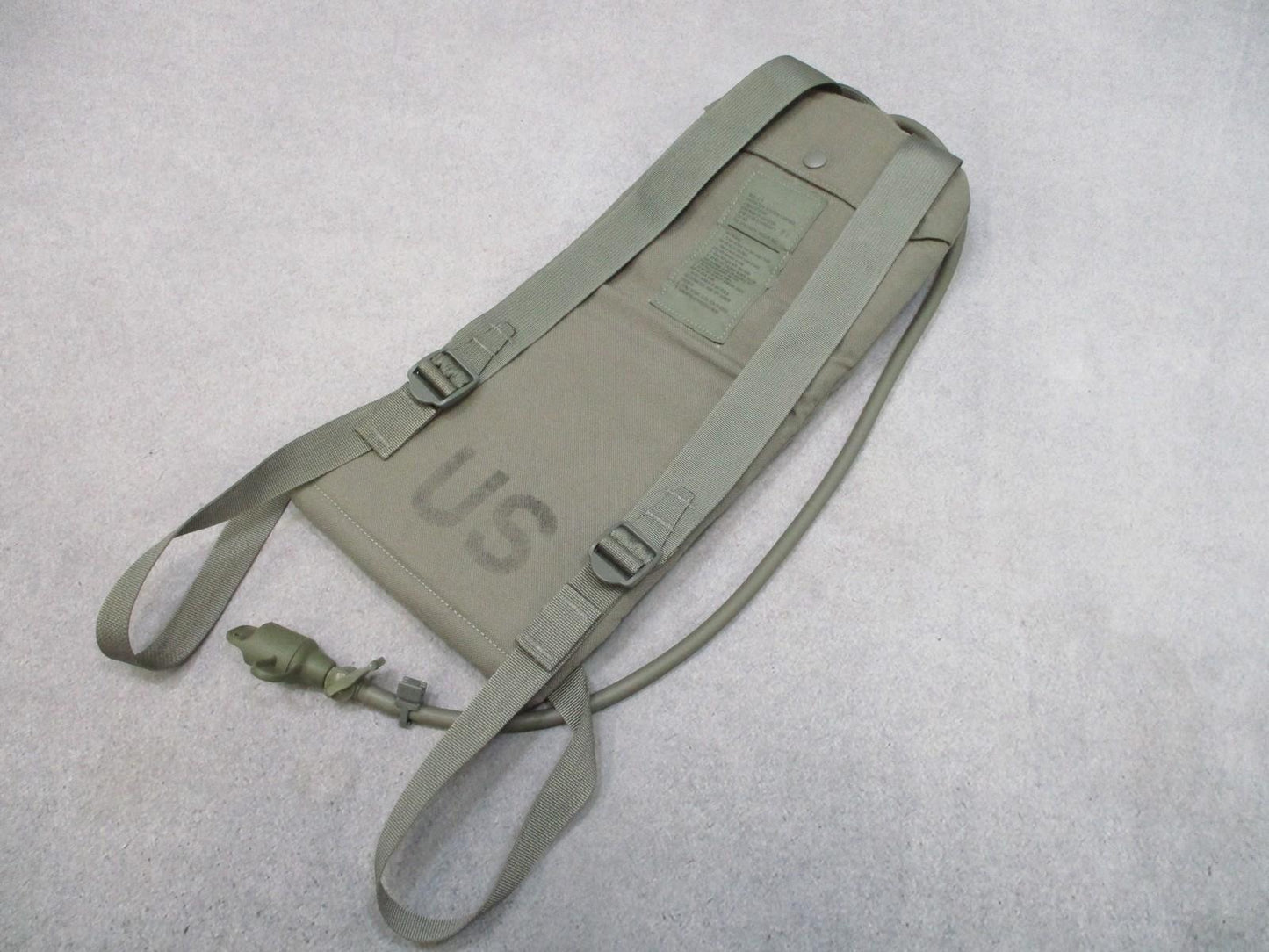 RARE USGI MOLLE II Foliage Green Hydration System Aircrew Survival Carrier