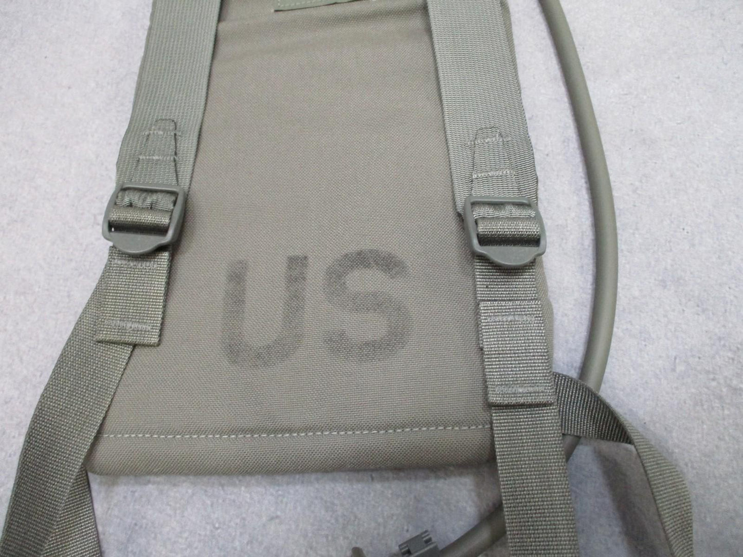 RARE USGI MOLLE II Foliage Green Hydration System Aircrew Survival Carrier