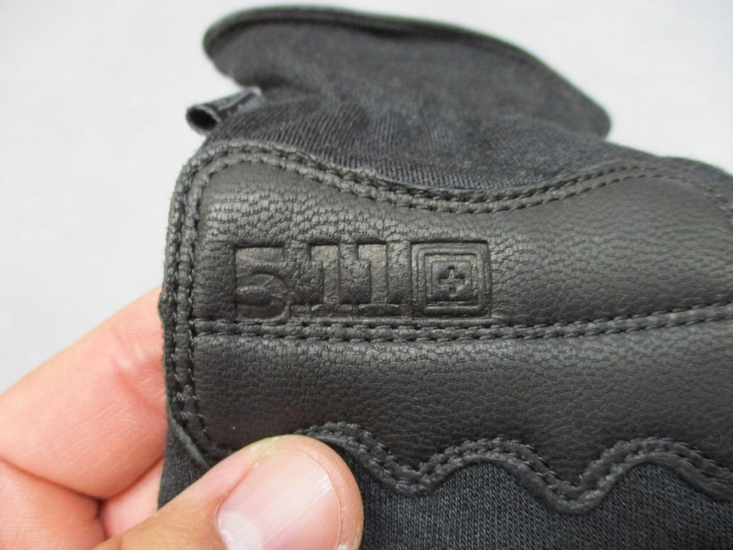 5.11 Tactical TAC NF02 Gloves Medium Leather Nomex Black Used - Very Good