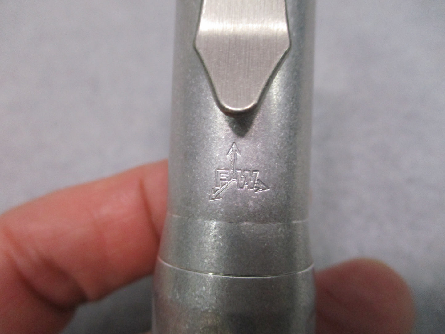 FocusWorks F2 Flashlight Aluminum 5000K Samsung LH351D FW-541 Pocket Clip