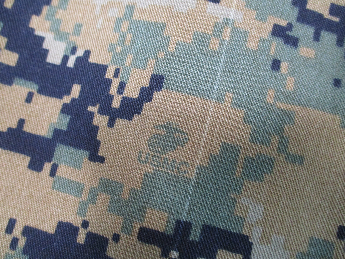 USMC Woodland MARPAT Combat Pants Measured 31x29.5 MCCUU Trousers Knee Hole