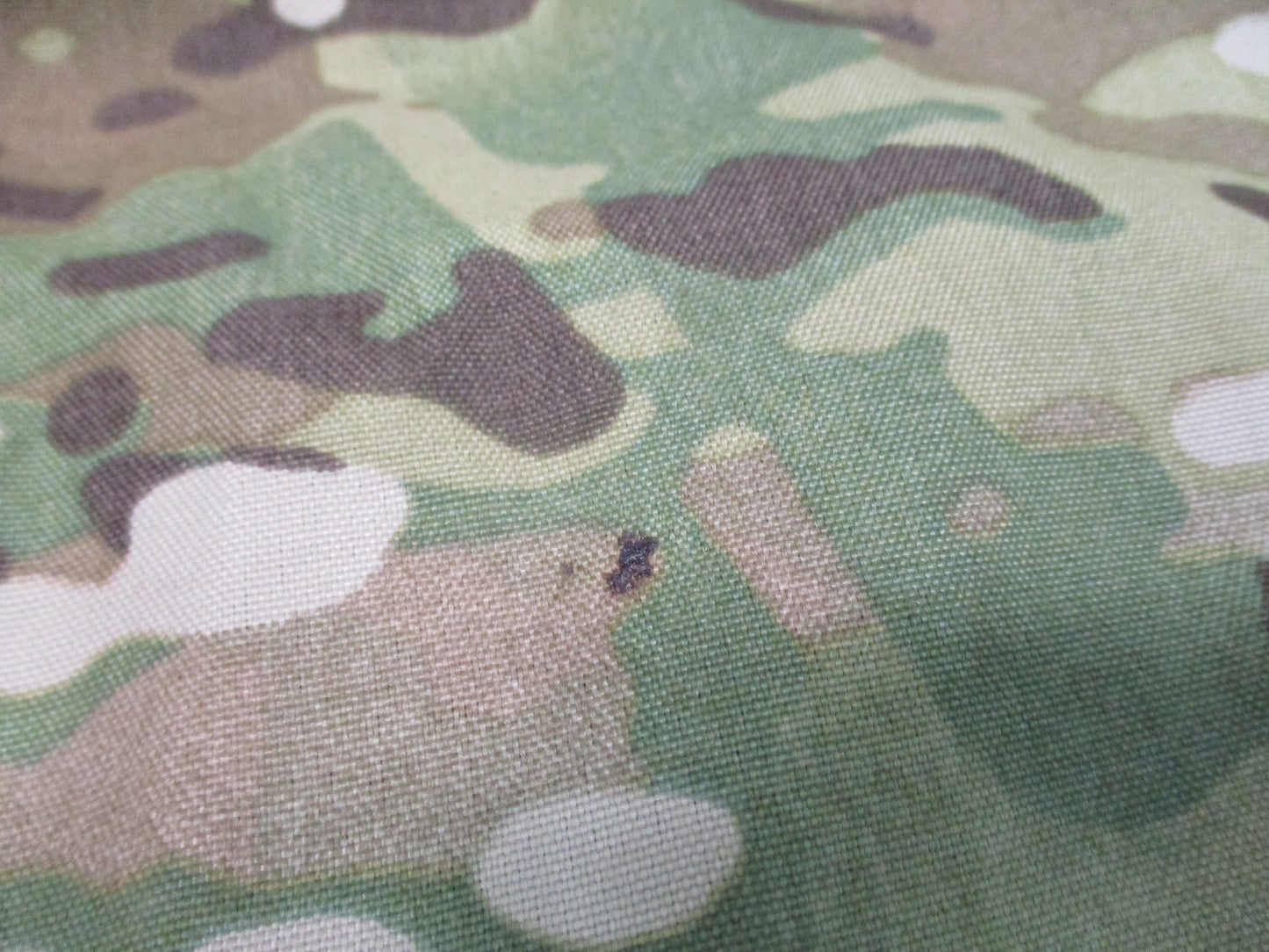 USGI ECWCS Gen III Level 6 Gore-Tex Pants Multicam M-R 8415-01-580-2468