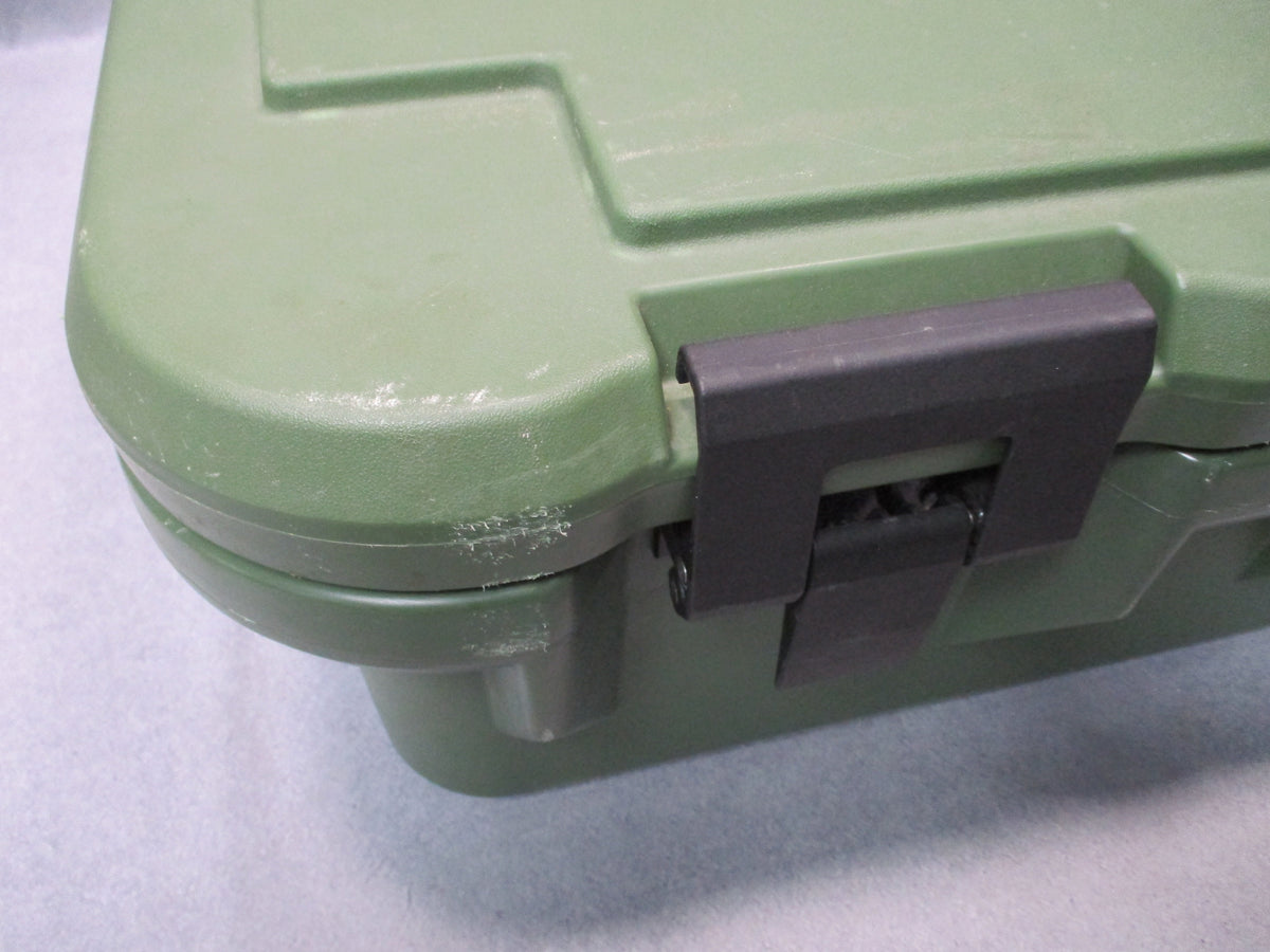 Cambro UPCS160 OD green insulated food carrier with 3 pans and lids, made in USA