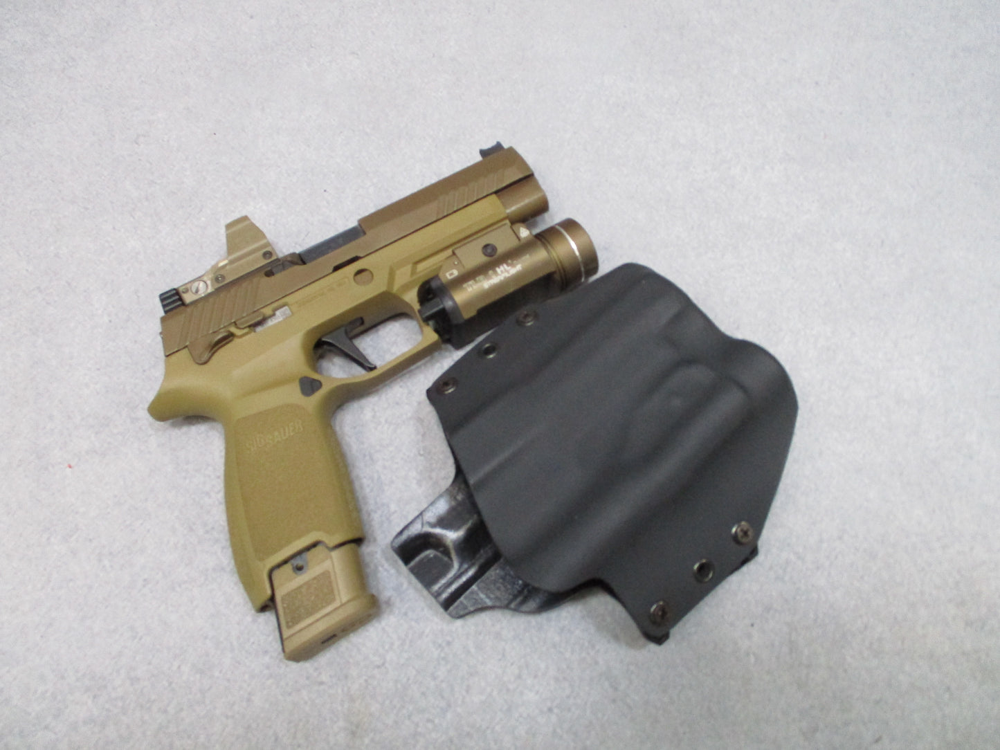 BlackPoint Tactical OWB Holster Sig Sauer M17 / P320 TLR-1 RH 1.75" Belt Loop