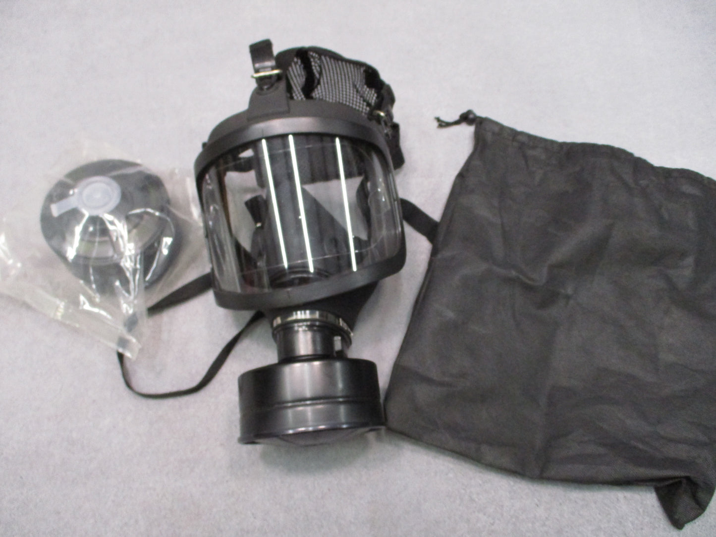 Full Face Gas Mask Respirator 40mm NATO Filter 5-Point Harness Bag Open Box