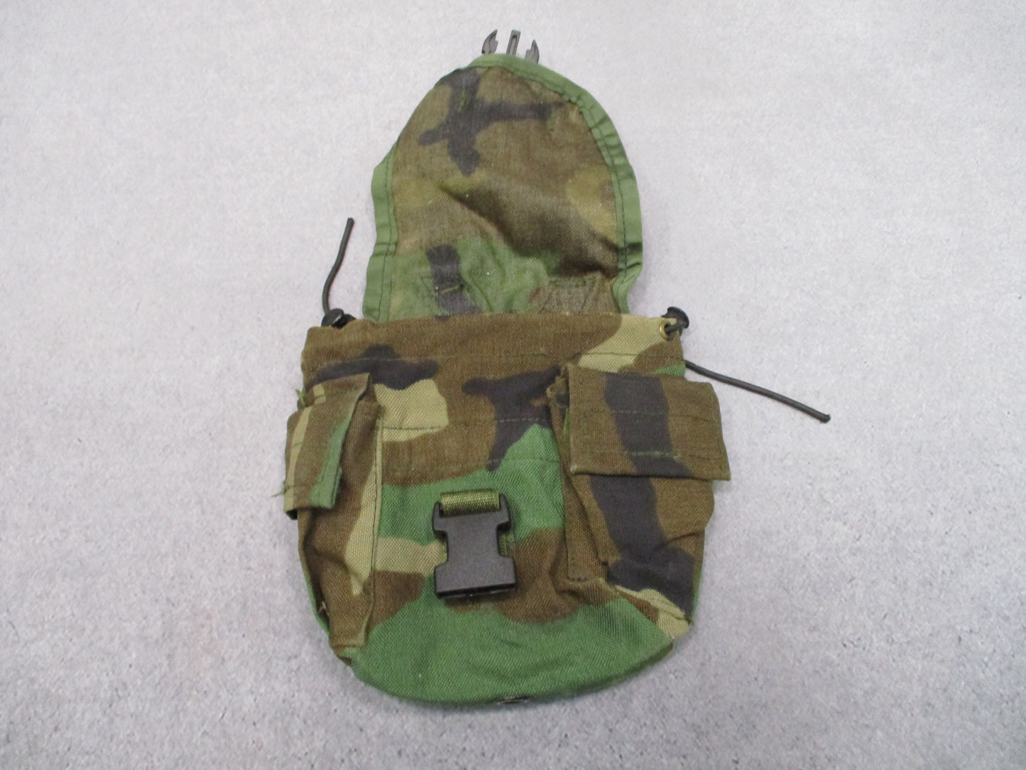 USGI MOLLE II Woodland Canteen Utility Pouch SDS F205411 NSN 8465-01-484-0450