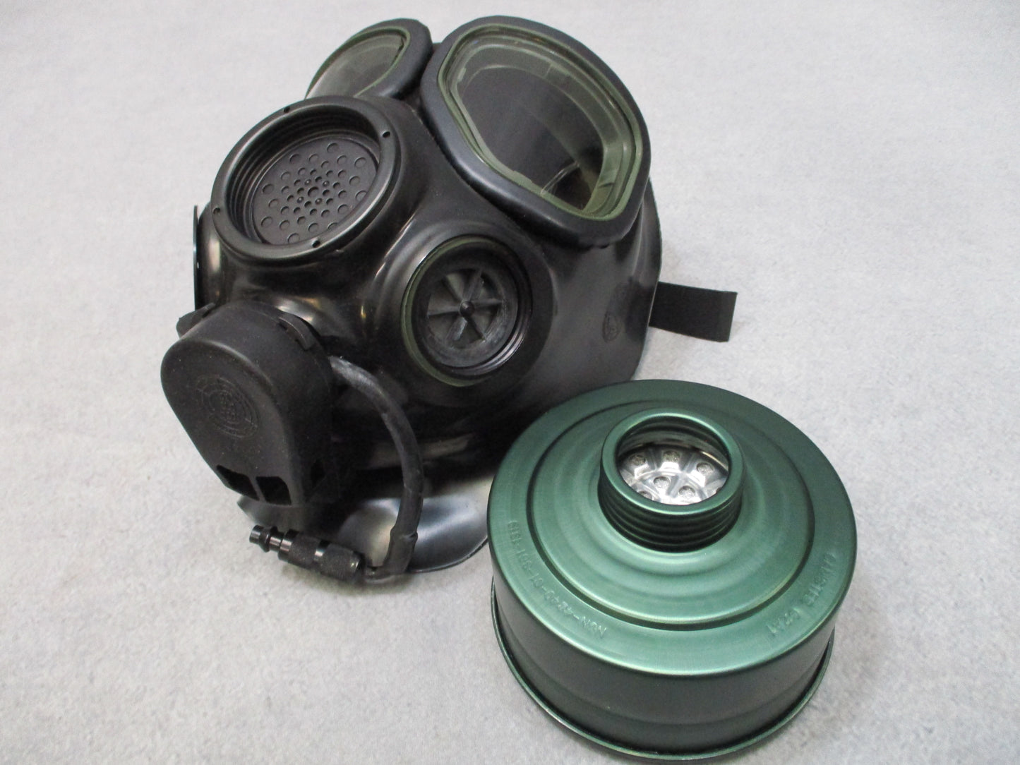 Lot of 2 USGI 40mm Gas Mask Filters C2A1 M40 NATO Threaded Canisters Sealed