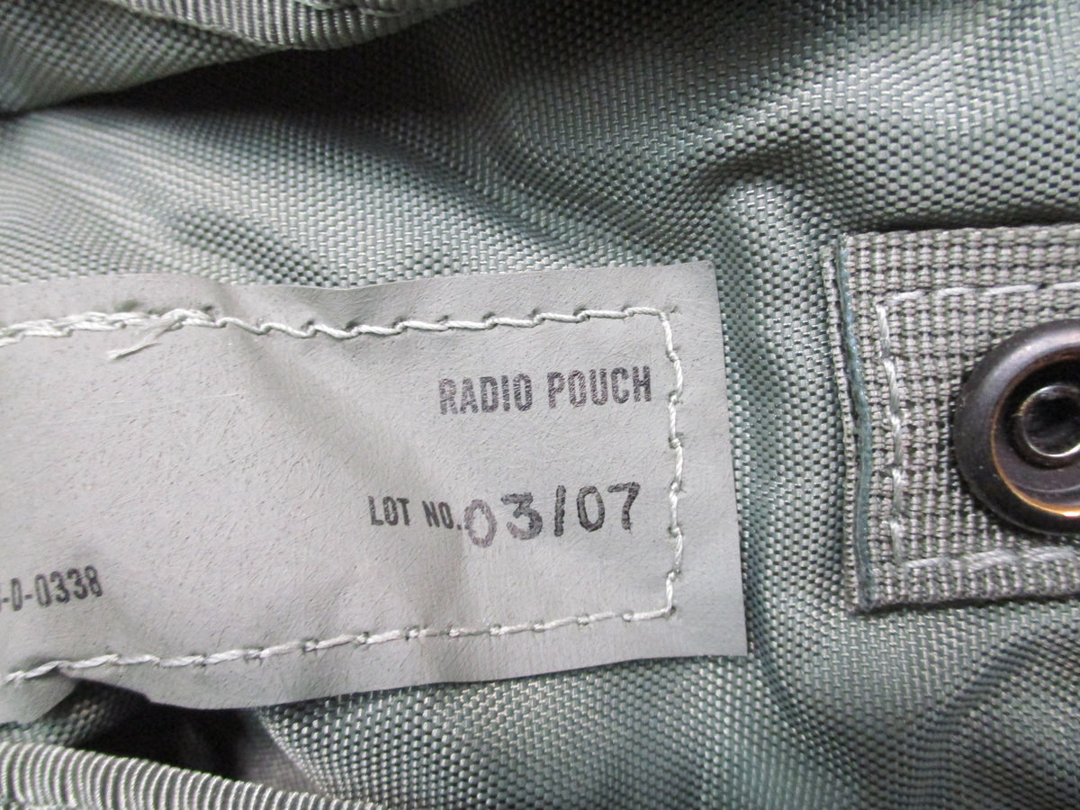 USGI Air Warrior Radio Pouch UCP ACU MOLLE Survival Vest Pocket 1005946-3