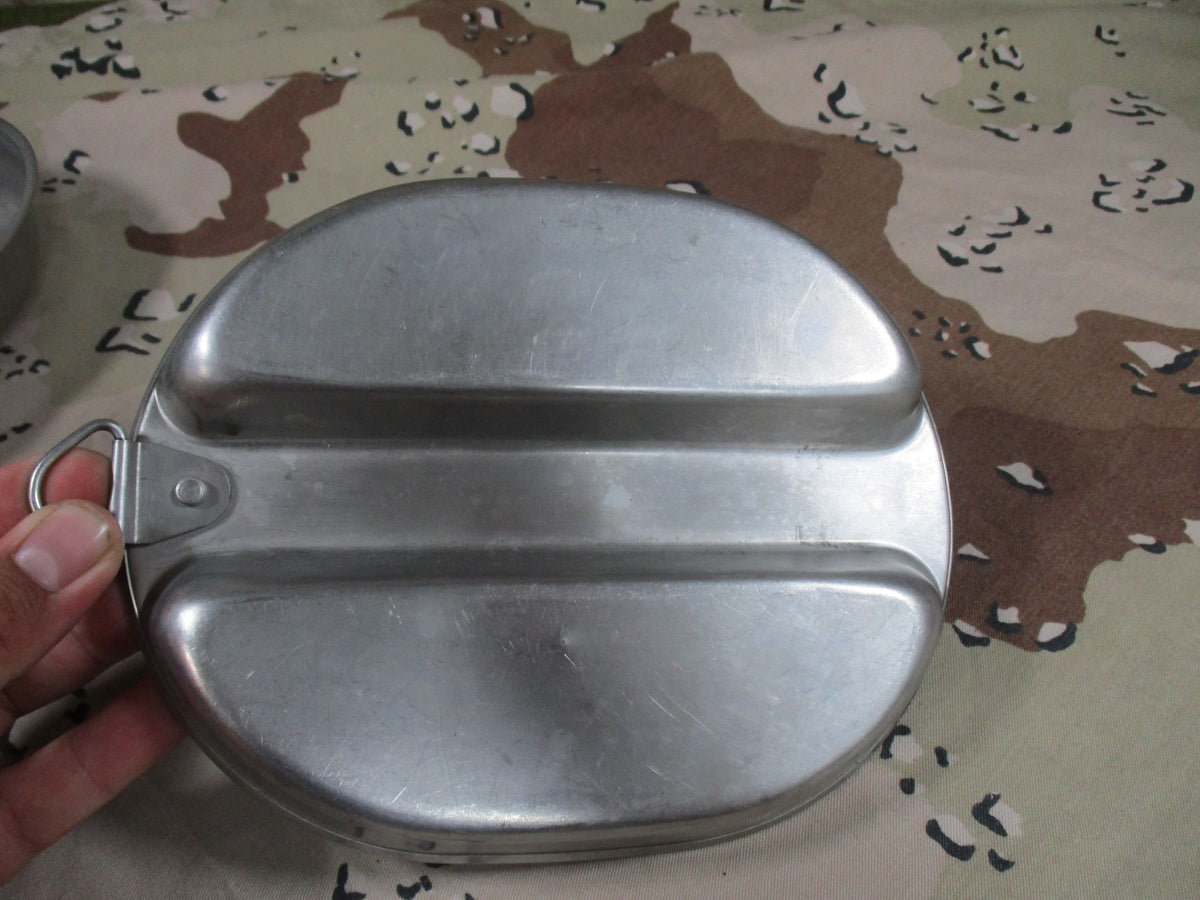 USGI 1965 S/L MFG Mess Kit Vietnam Era Military Pan Divided Tray 2-Piece