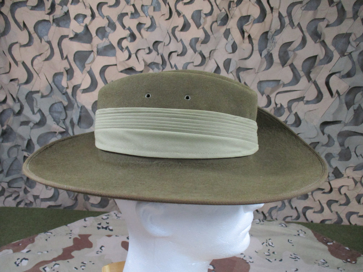 Vintage Mountcastle Australian Army Slouch Hat 56 1990 Rising Sun Badge