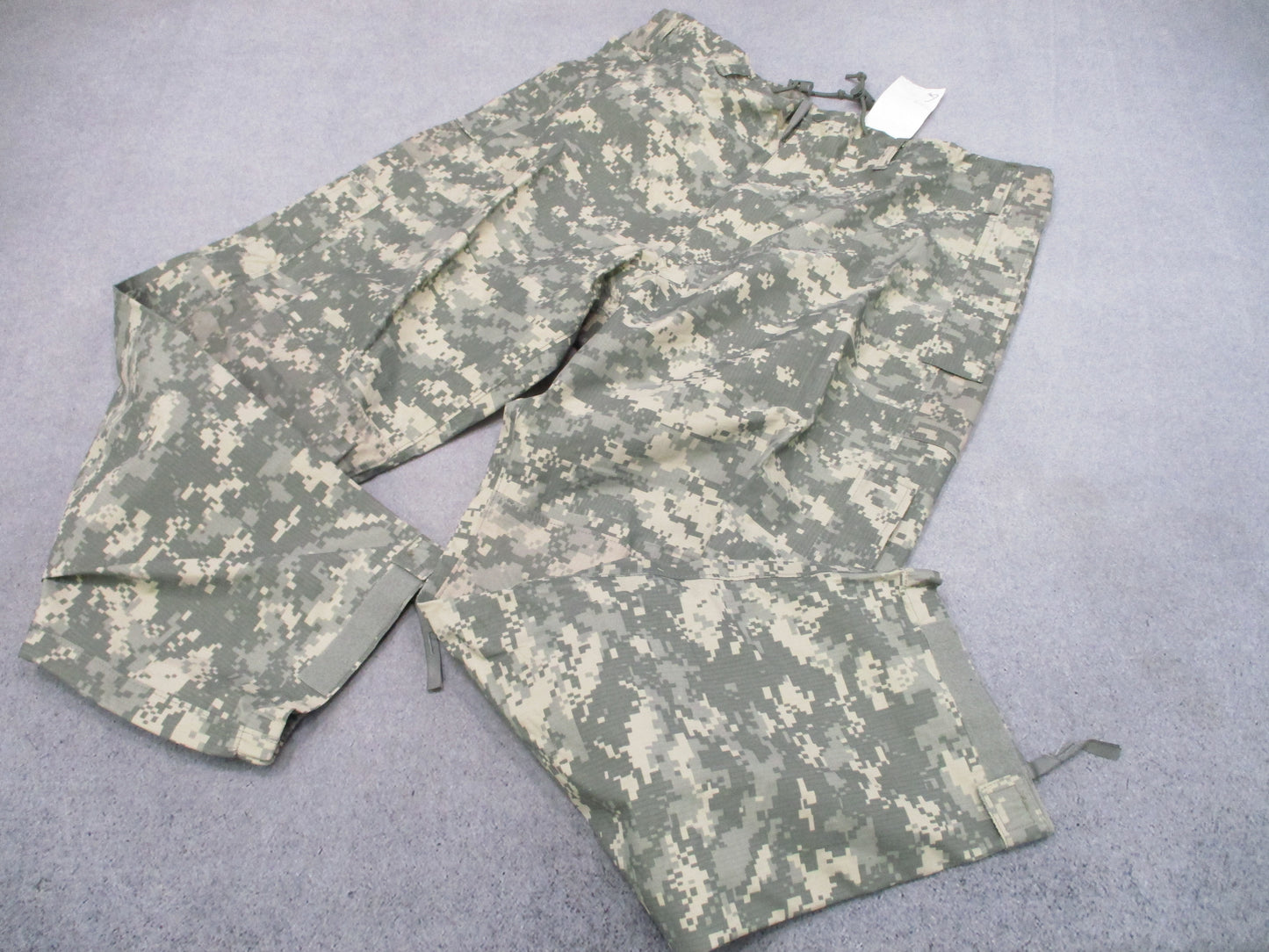 USGI ECWCS Army Gen III Level 6 Gore-Tex Rain Pants ACU UCP Wet Weather Military