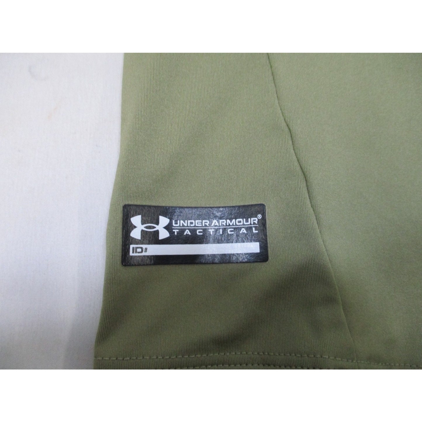 Under Armour Tactical HeatGear Shirt Tan 499 Large – Gently Used – Short Sleeve