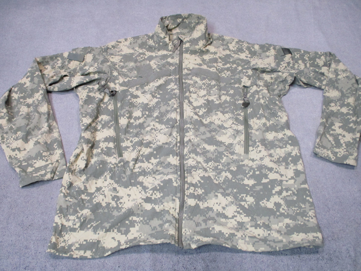 USGI ECWCS Gen III Level 4 Wind Jacket UCP ACU Medium Regular Military Excellent - Centex Military Gear