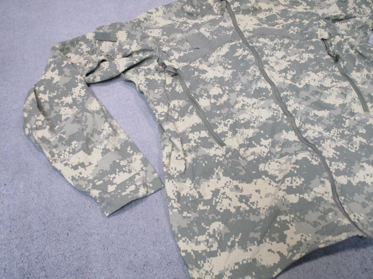 USGI ECWCS Gen III Level 4 Wind Jacket UCP ACU Medium Regular Military Excellent - Centex Military Gear