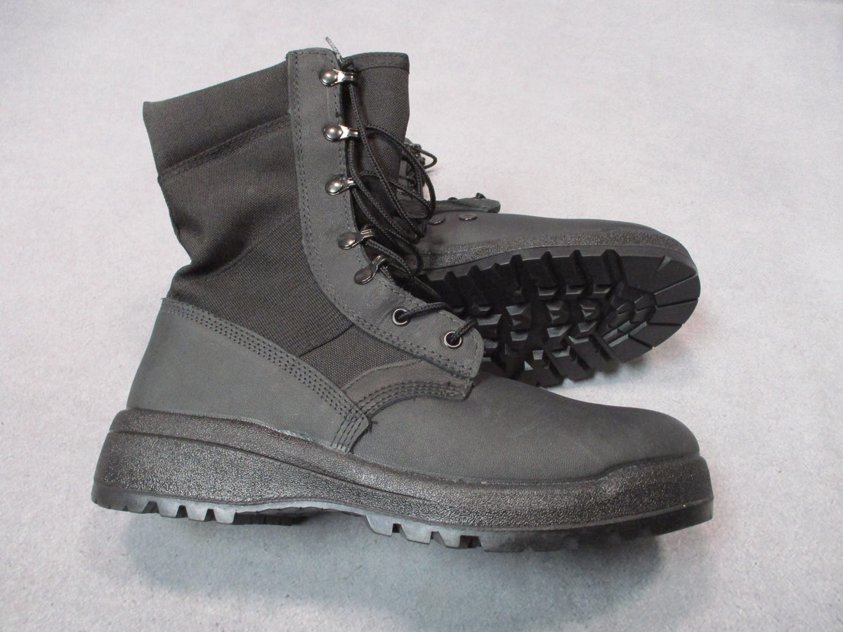 Black Propper military hot weather combat boots for men, US size 10, UK 9.5, with sturdy laces and rugged outsole.