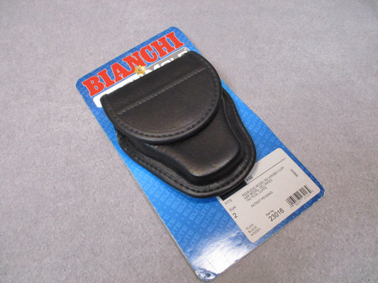 Bianchi 7900 AccuMold Elite Size 2 black handcuff case with hidden snap closure