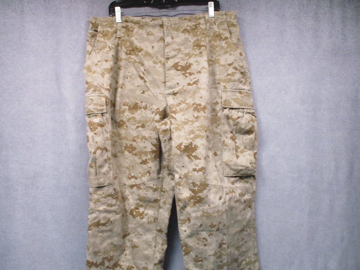 USMC Desert MARPAT MCCUU Combat Trousers Approx 36W Crotch Repair Used