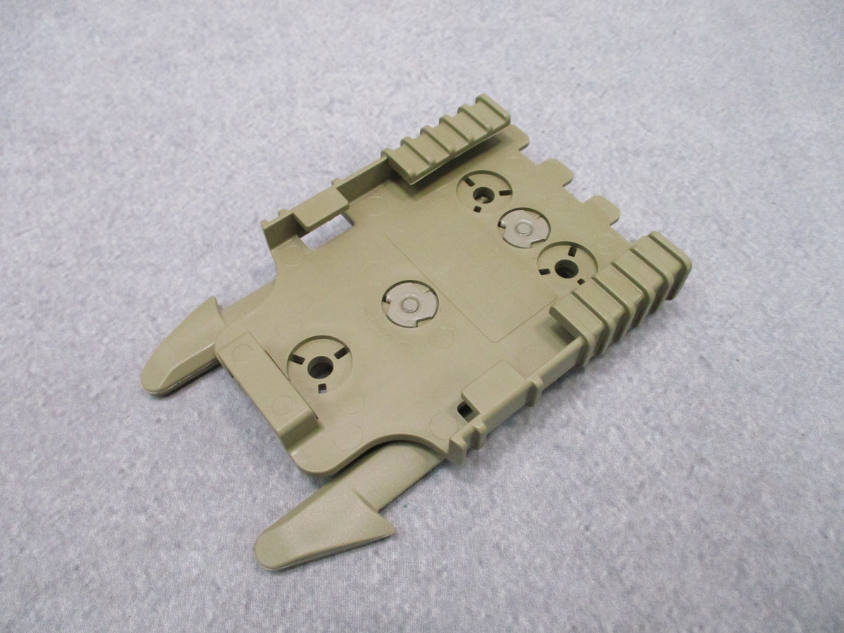 Safariland QLS 22 Receiver Plate MLS 16 MOLLE Fork Mount Tan 499 6004-22